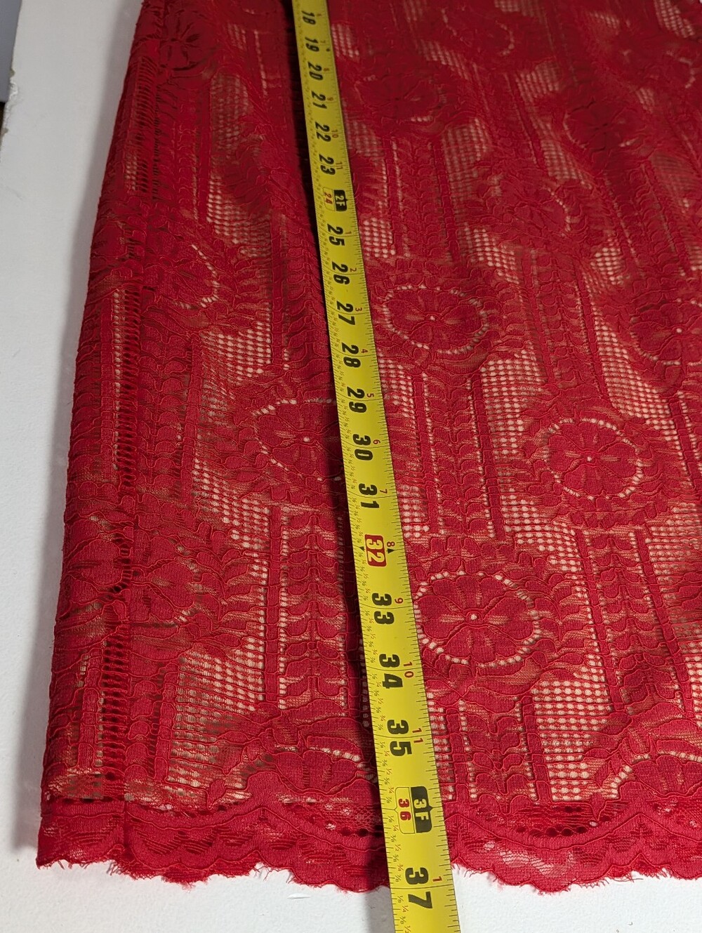 Lulus Avianna Red and Nude Lace Bodycon Mini Strap Dress Size Medium Sexy EUC - Picture 13 of 16